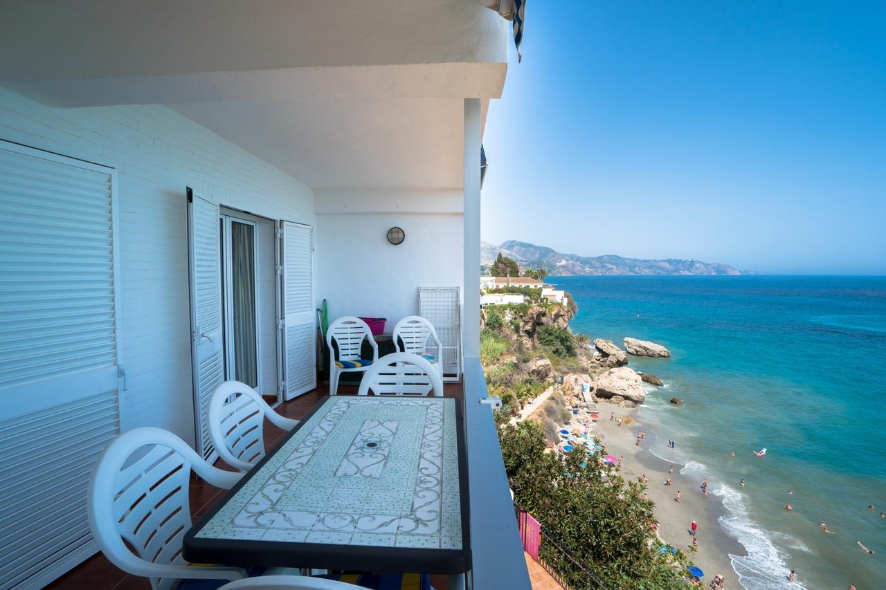 Carabeo 60 2B Menyber Apartment เนร์คา ภายนอก รูปภาพ