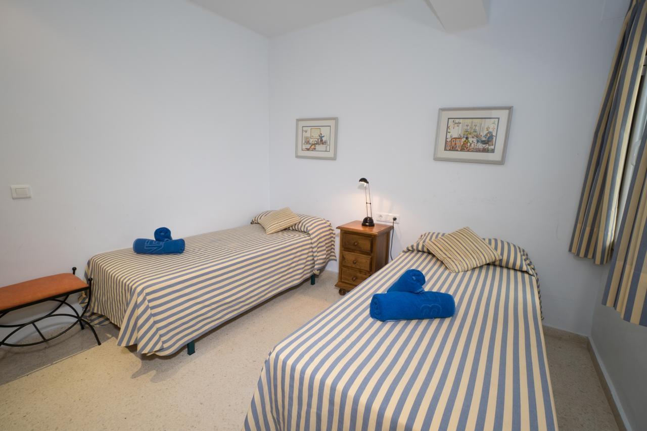 Carabeo 60 2B Menyber Apartment เนร์คา ภายนอก รูปภาพ