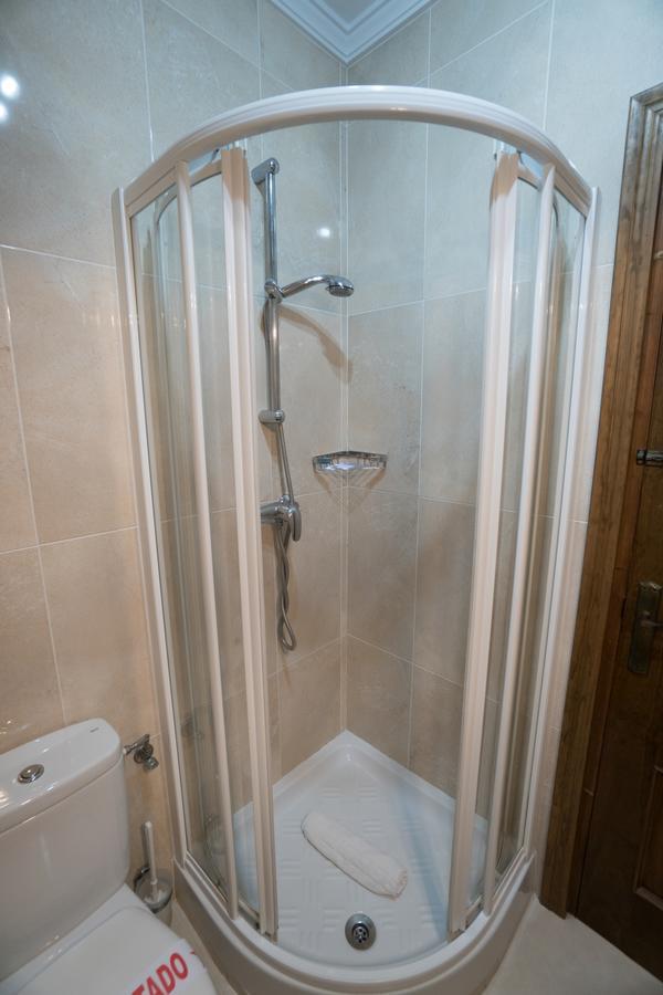 Carabeo 60 2B Menyber Apartment เนร์คา ภายนอก รูปภาพ